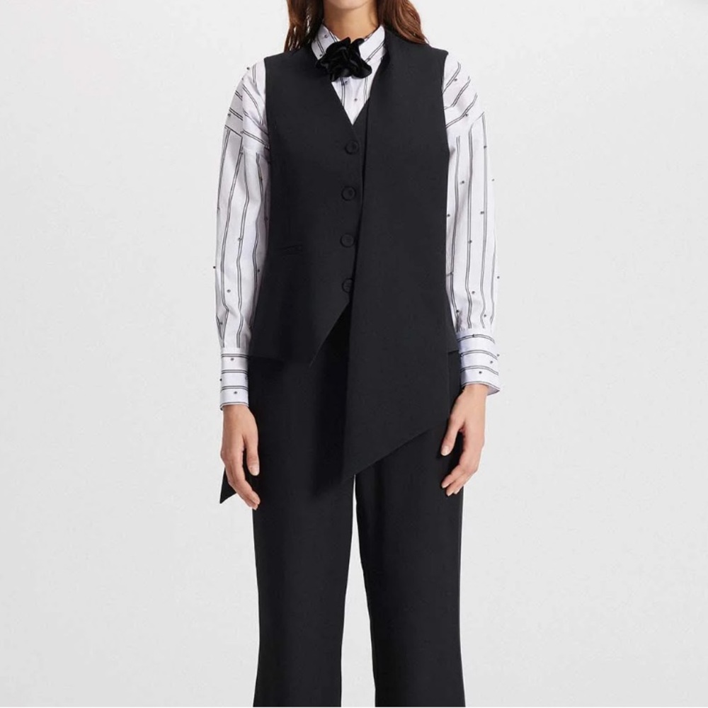 Theo The Label Daphne Vest Jacket in Black